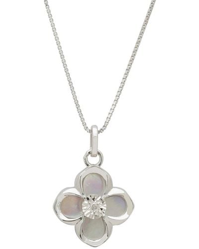 LÁTELITA London Clover Flower Mother Of Pearl Pendant Necklace Silver - White