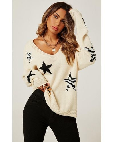 FS Collection Relaxed Soft V Neck Animal Star Pattern Jumper Top In Beige - Natural