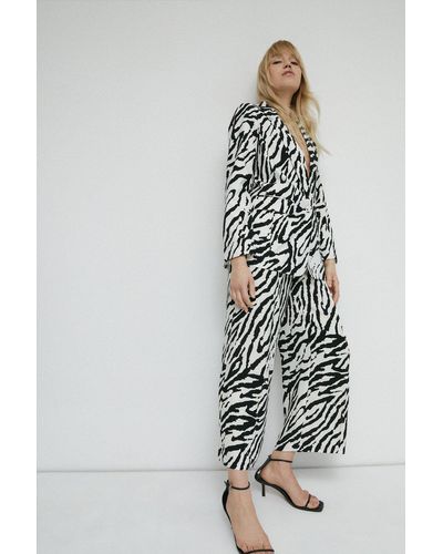 Warehouse Zebra Crepe Wide Crop Trousers - White