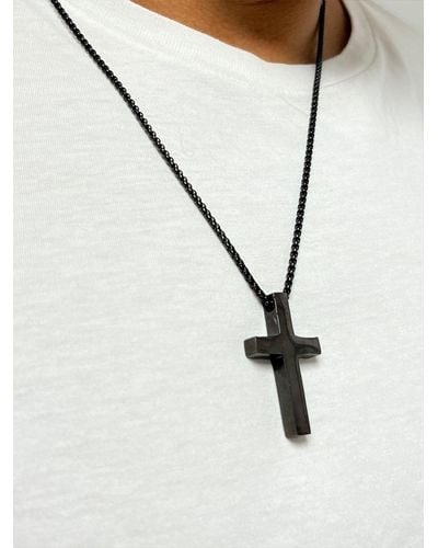 SVNX Cross Pendant Necklace In Black - White