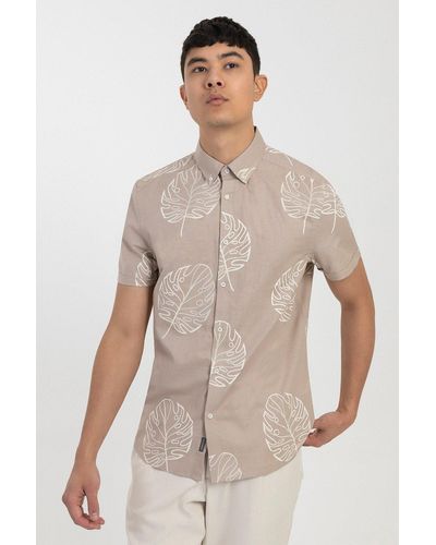 Larsson & Co Stone Leaf Print Linen Blend Short Sleeve Shirt - Natural