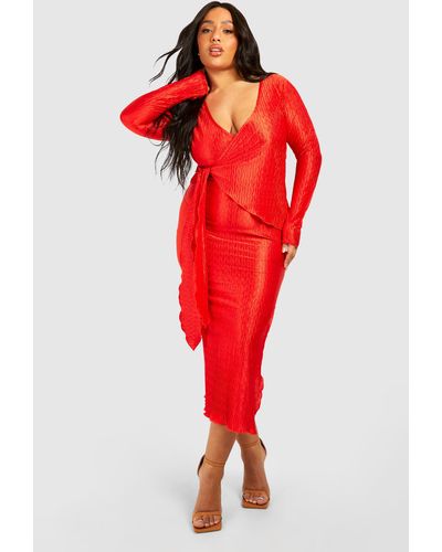 Boohoo Plus Wave Plisse Wrap Midaxi Dress - Red