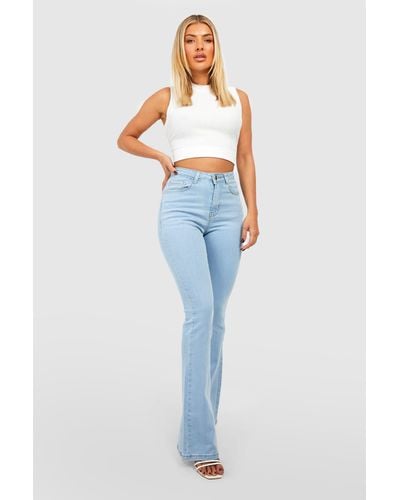Boohoo Mid Rise Butt Shaping Flared Jeans - Blue