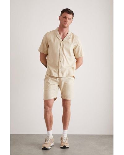 Burton Light Sand Linen Shorts - Natural
