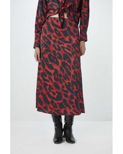 GUSTO Animal Print Satin Skirt - Red