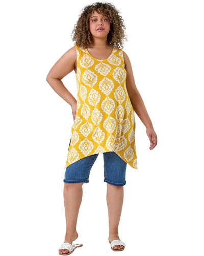 Roman Curve Aztec Stretch Hanky Hem Vest Top - Yellow