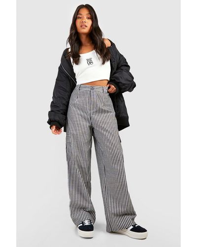 Boohoo Petite Pinstripe Straight Leg Cargo Trouser - Black