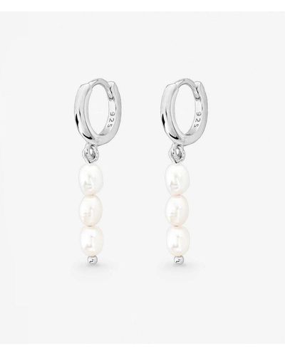 MUCHV Silver Baroque Pearl Huggie Hoop Earrings - Metallic