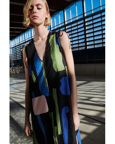 Warehouse Petite Texture Sleeveless Midi Dress - Blue