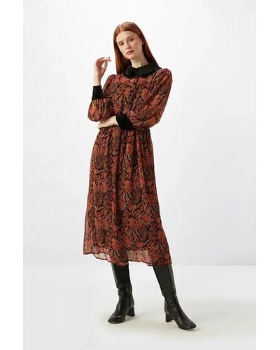 GUSTO Printed Dress With Velvet Details - Brown