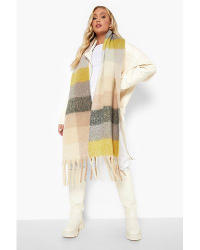 Boohoo Woman Official Chunky Check Tassel Scarf - Blue