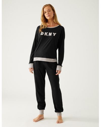 DKNY Signature Top And Jogger Pyjama Set - Black