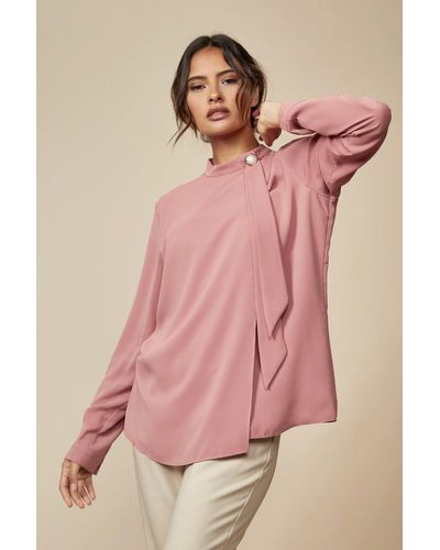 Hoxton Gal Oversized Brooch Detailed Long Sleeves Top - Pink