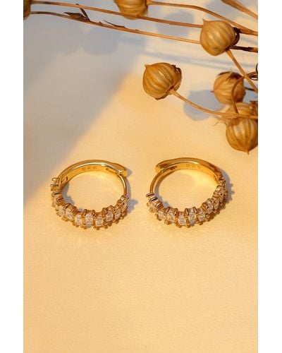 MUCHV Gold Small Hoop Earrings With Sparkling Baguette Stones - Natural