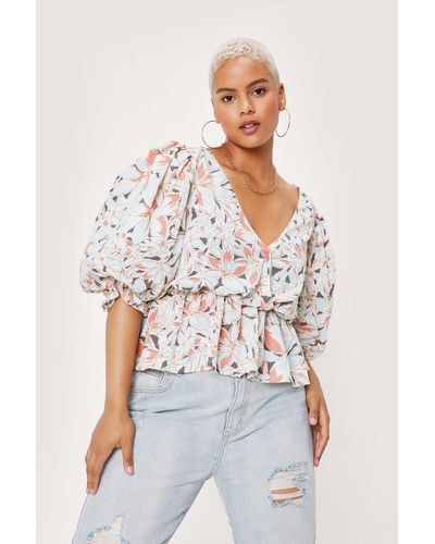 Nasty Gal Plus Size Abstract Ruffle Hem Top - White
