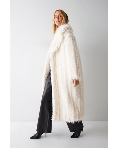 Warehouse Premium Textured Fur Oversized Coat - White