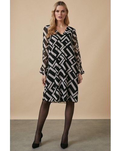 Wallis Tall Mono Geometric V Neck Shift Dress - Natural