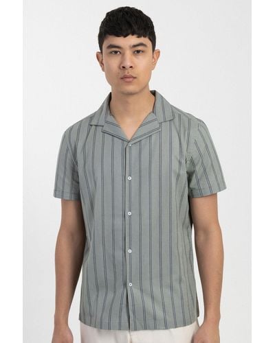Larsson & Co Sage Striped Linen Blend Short Sleeve Shirt With Resort Collar - Grey