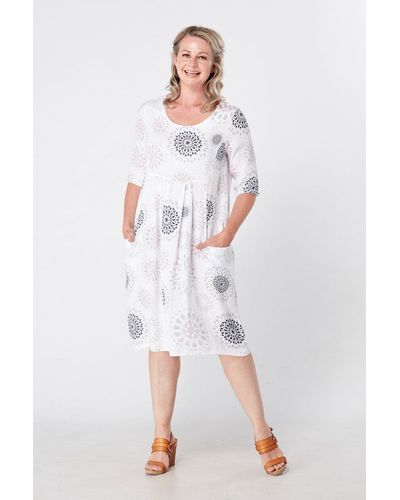 Luca Vanucci Linen Printed Dress With 3/4 Sleeves - White