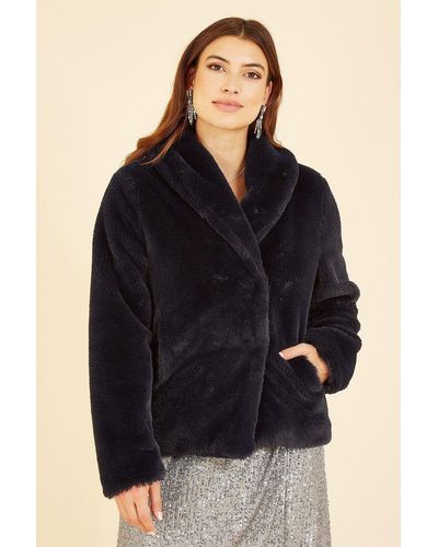 Yumi' Black Short Wrap Faux Fur Coat