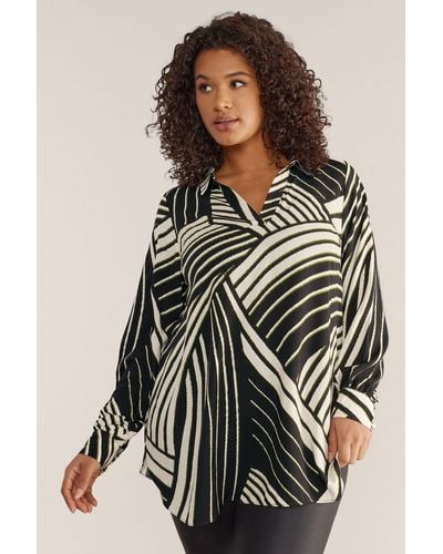 Evans Collared Abstract Linear Print Blouse - Black