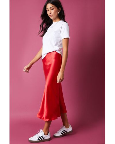 Threadbare 'marie' Satin Midi Skirt - Red
