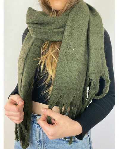 SVNX Knitted Scarf With Tassles - Green