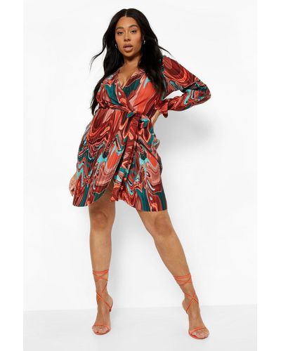 Boohoo Plus Marble Plisse Wrap Dress - Red