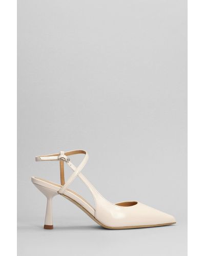 Chantal Pumps In Beige Leather - Natural