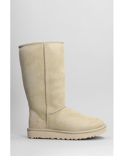 UGG Classic Tall Ii Low Heels Boots In Beige Suede - Natural