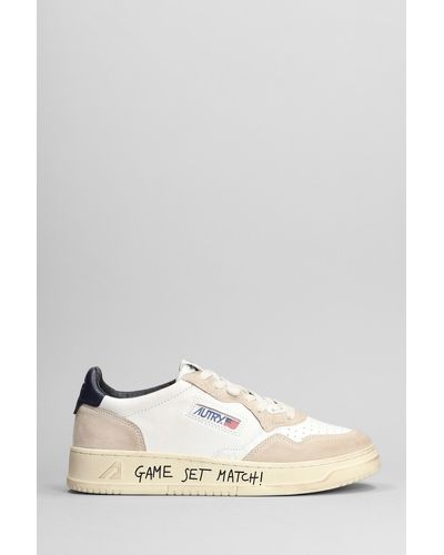 Autry 01 Sneakers In White Suede And Leather