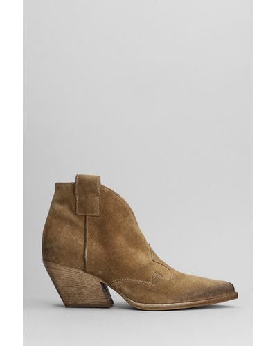 Elena Iachi Texan Ankle Boots In Camel Suede - Brown