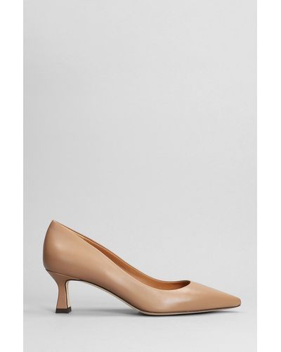 The Seller Pumps In Camel Leather - Multicolor