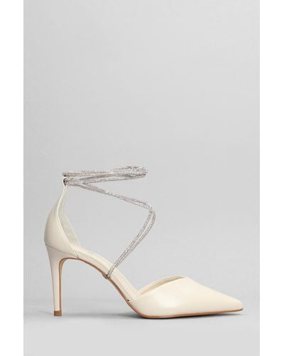 Carrano Pumps In Beige Leather - White