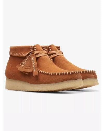 Clarks Ginger Suede Stitch Wallabee Shoe - Brown