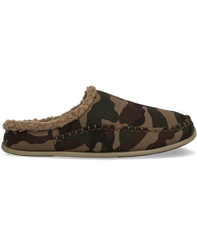 Deer Stags Big & Tall Camo Nordic Slippers - Multicolor