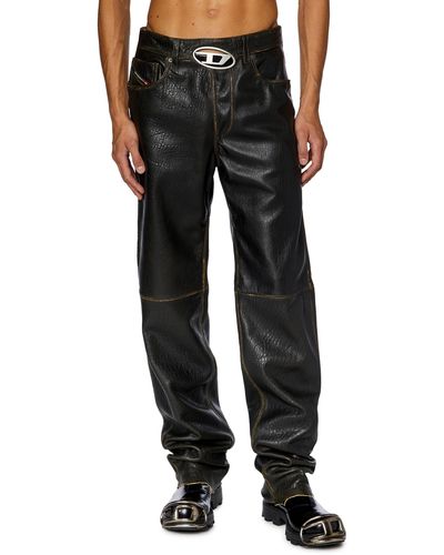 DIESEL Texturierte Hose aus Leder mit Logo-Cutout - Schwarz