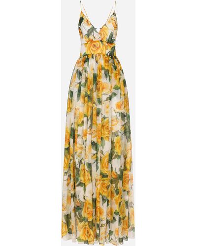 Dolce & Gabbana Vestido largo en chifón de seda con estampado de rosas amarillas - Metálico