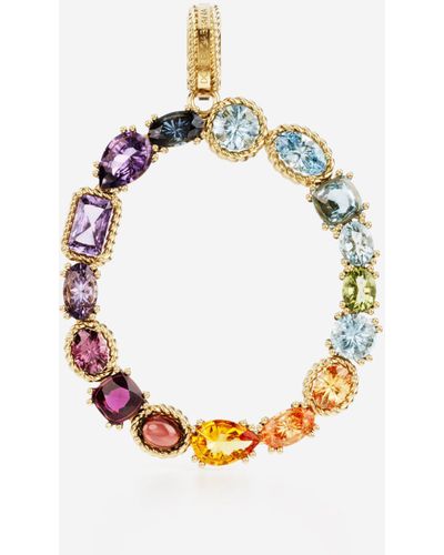 Dolce & Gabbana Charm O Rainbow alphabet aus 18-karätigem Gelbgold mit mehrfarbigen Edelsteinen - Mettallic