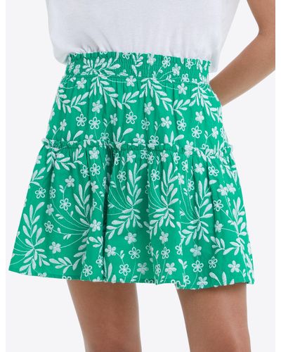 Draper James Pull On Mini Skirt In Embroidered Floral - Green