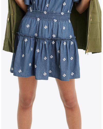 Draper James Pull On Skirt In Embroidered Chambray - Blue