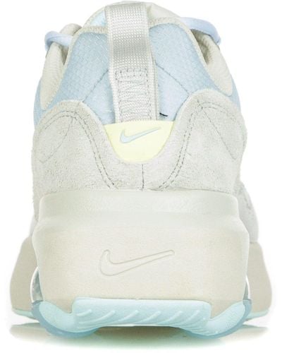 Nike Low Shoe W Air Max Verona Mtlc Platinum/Glacier Ice/Light - Blue