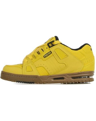 Globe Skate Shoes Saber - Yellow