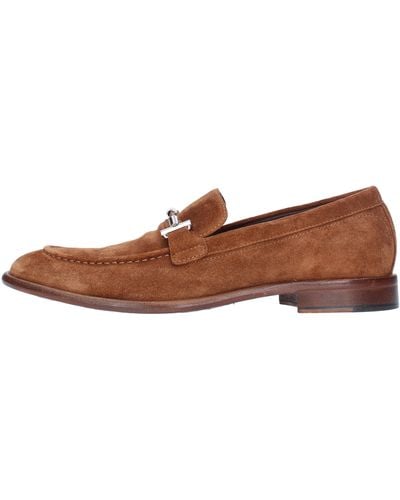 Hundred 100 Chaussures Basses Chã¢Taigne - Marron