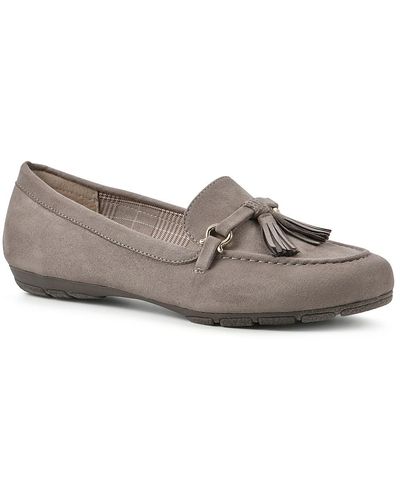 White Mountain Gush Driving Loafer - Gray