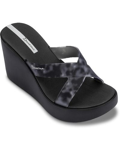 Ipanema High Fashion Wedge Sandal - Black