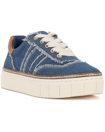 Vince Camuto Reilly Sneaker - Blue