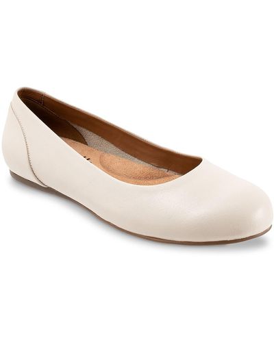 Softwalk Sonoma Ballet Flat - White