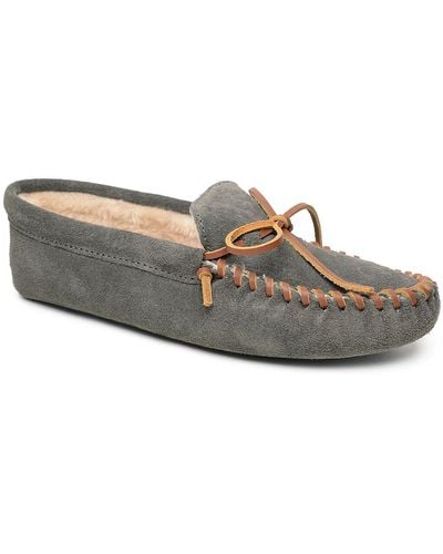 Minnetonka Pile Lined Softsole Slipper - Gray