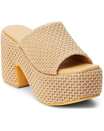 Matisse Como Platform Sandal - Metallic